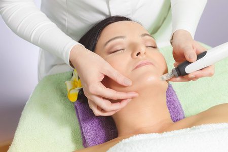 What is Microneedling?